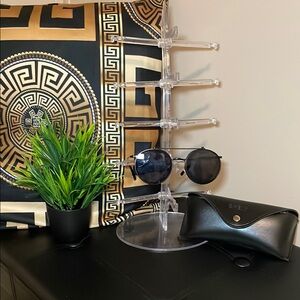 SHEIN Black Round Sunglasses with Case